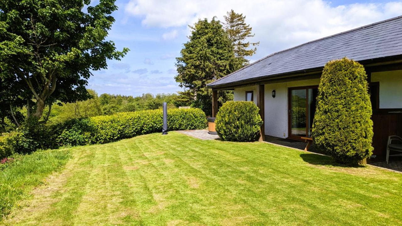 Laurel - Pet-Friendly Cottage With Indoor Pool, Hot Tub & Panoramic Snowdonia Views Colwyn Bay Bagian luar foto